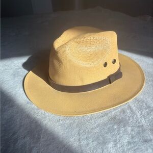 Men's Yellow Straw Outback Hat with Brown Band